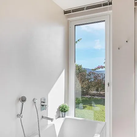 La Bouganville P1-1 By Wonderful Italy Apartment *